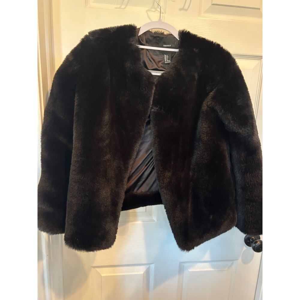 Forever 21 Black Cozy Faux Fur Coat Size S Y2K Style - Picture 7 of 8